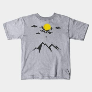 Fly me to the moon Kids T-Shirt